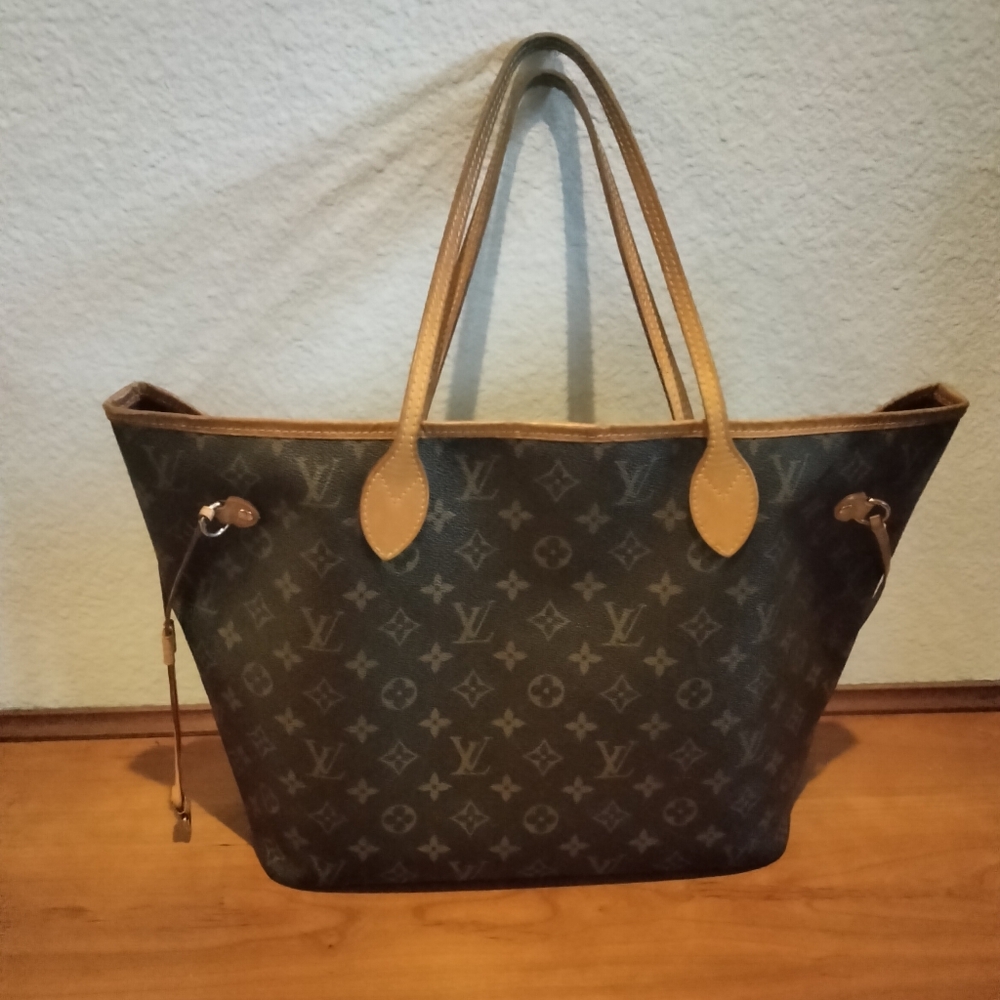 Louis Vuitton Hot Pink Monogram never full